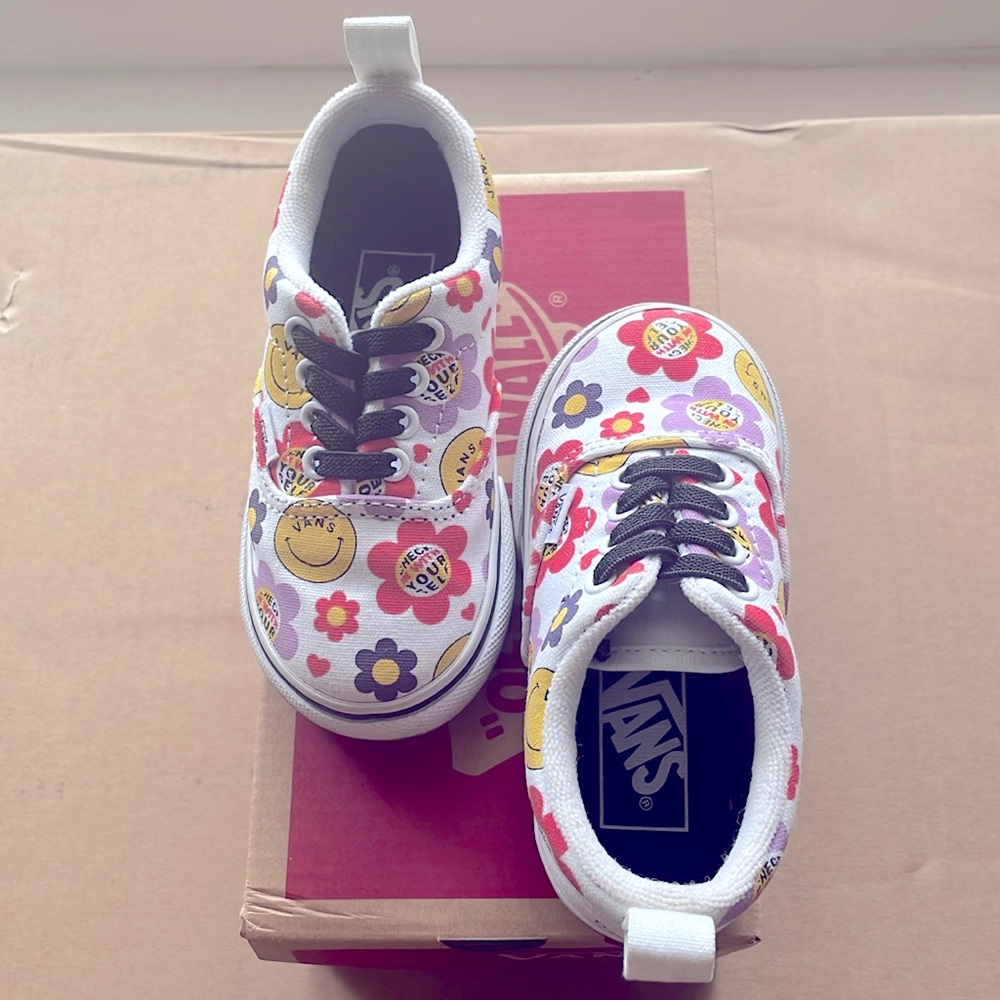 Kid canvas shoe